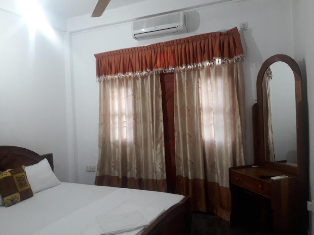 Hotel Blue Whale Τζάφνα Εξωτερικό φωτογραφία